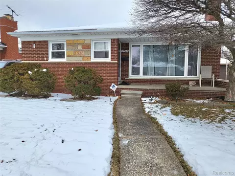 13468 Crosley, Redford, MI 48239