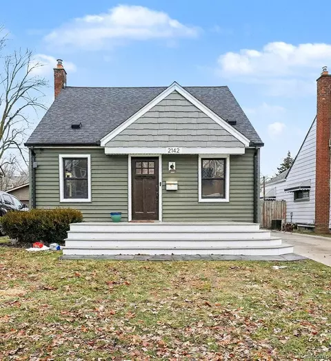 2142 Dorothea Rd, Berkley, MI 48072