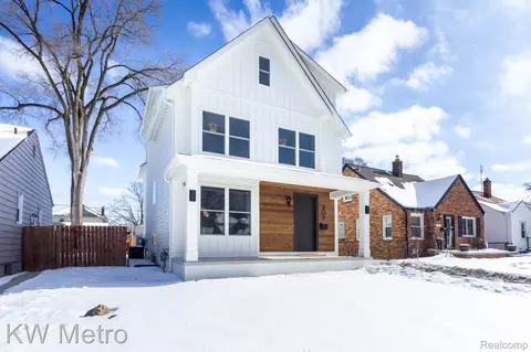 207 S Wilson Ave, Royal Oak, MI 48067