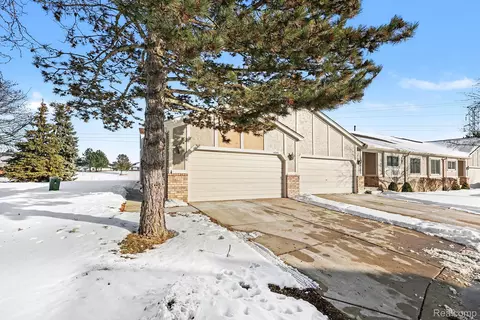 42146 Hidden Brook Dr, Clinton Township, MI 48038