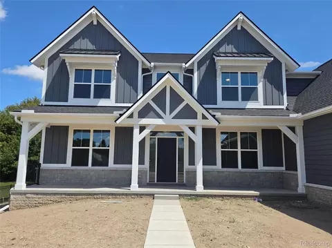 25866 Hickory Creek Ln, Lyon, MI 48165