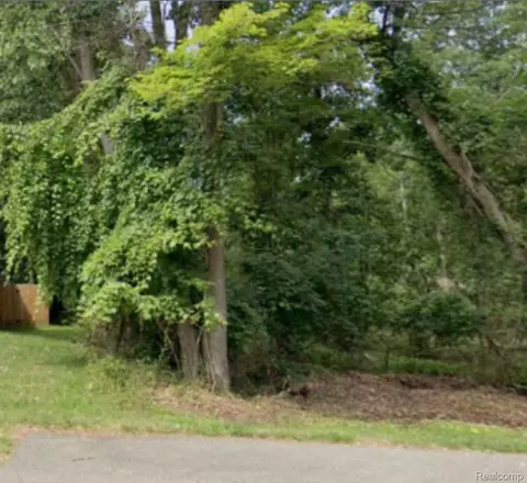 0 Hillson, Waterford, MI 48375