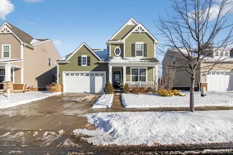 386 Fletcher St, Wixom, MI 48393