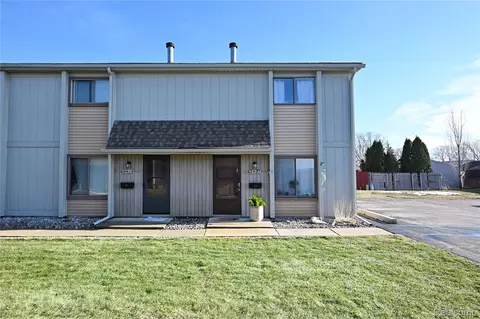 2421 Samoset Rd, Royal Oak, MI 48073