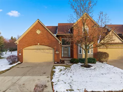 1845 Scenic Dr, Canton, MI 48188