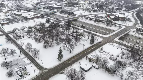 1215 S Grand Traverse St, Flint, MI 48502