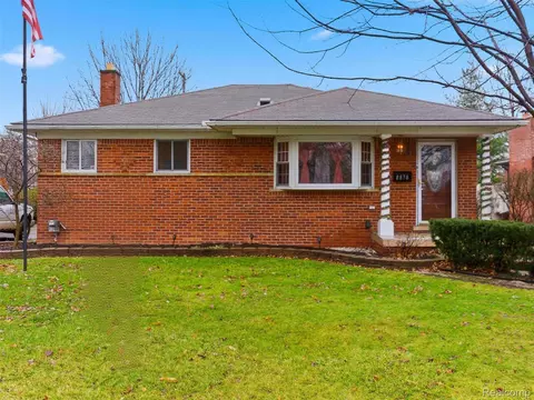 8878 Merriman Rd, Livonia, MI 48150