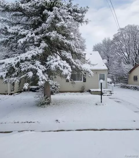 634 W York Ave, Flint, MI 48505