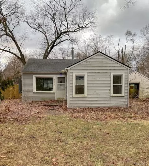 4408 Hartley, White Lake, MI 48383