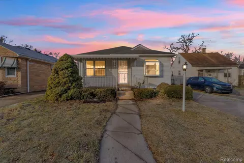 6411 Greenview Ave, Detroit, MI 48228