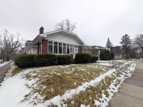 1622 E Court St, Flint, MI 48503