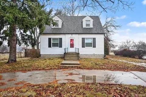 20781 15 Mile Rd, Clinton Township, MI 48035