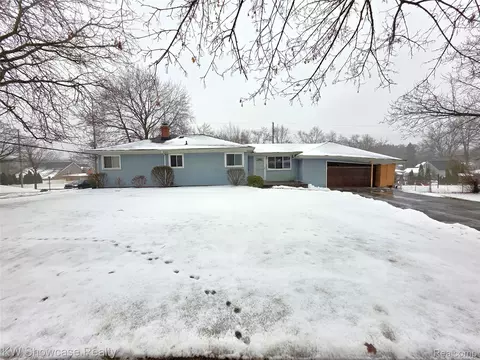 1022 Canal St, Milford, MI 48381
