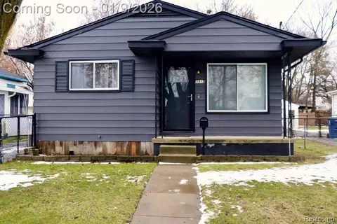 3915 Augusta St, Flint, MI 48532