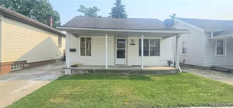 11108 Continental Ave, Warren, MI 48089