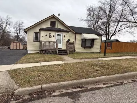 610 Kenilworth Ave, Pontiac, MI 48340