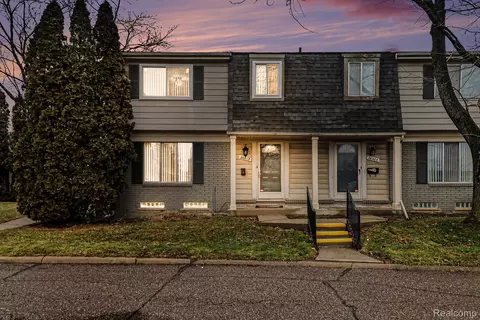 26412 Franklin Pointe Dr #94, Southfield, MI 48034