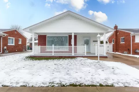 15234 Mulberry St, Southgate, MI 48195