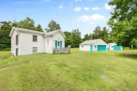 1615 N Lakeshore Rd, Forester, MI 48469