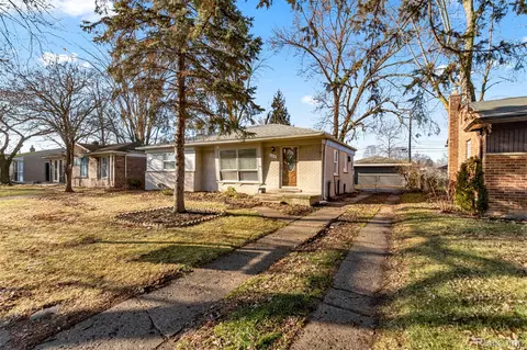 9319 Merriman Rd, Livonia, MI 48150