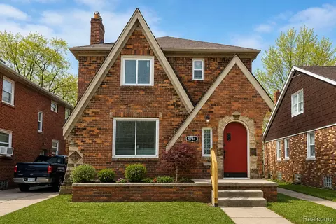 5784 Whittier St, Detroit, MI 48224