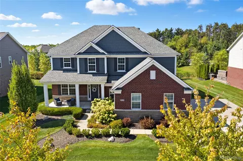 2994 Lankford Ln, Commerce, MI 48390