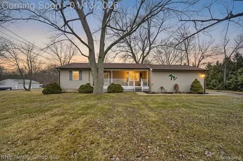 2142 Washington Rd, Delhi, MI 48911