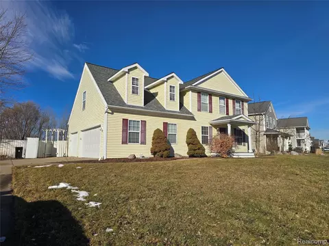 13046 Stony Brook Pass, Fenton, MI 48451