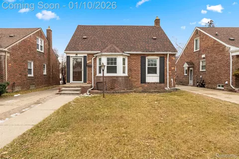 1739 Kingsbury Ave, Dearborn, MI 48128