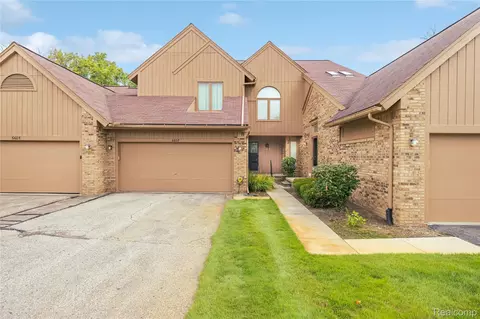 6607 Westbrooke Ct, West Bloomfield, MI 48322