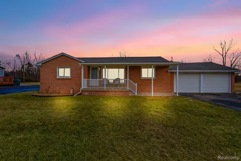 13209 Homefield St, Romulus, MI 48174