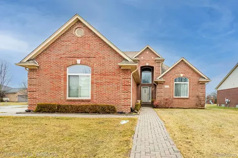 21271 Little River Blvd, Clinton Township, MI 48036