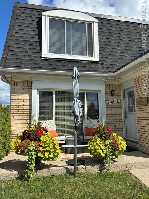 29672 City Center Dr #1, Warren, MI 48093