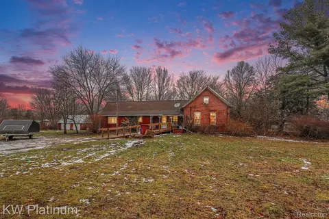 4202 Palms Rd, Casco, MI 48064