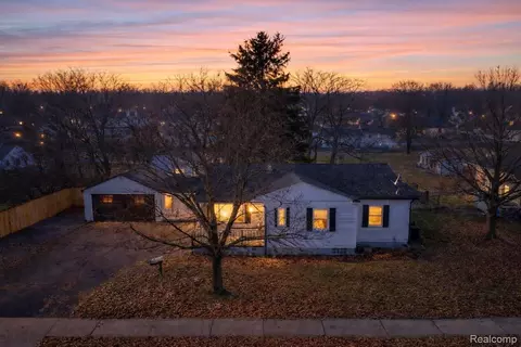 14001 Beech Daly Rd, Redford, MI 48239