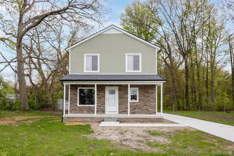 38047 Wabash St, Romulus, MI 48174