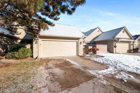 13359 Lillian Ln, Sterling Heights, MI 48313