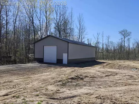 7797 Lakeside Blvd, Plainfield, MI 48739