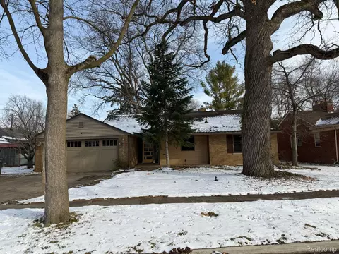 1520 Belmont St, Dearborn, MI 48128