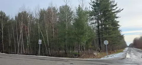 1470 E Burt Rd E, Taymouth, MI 48417