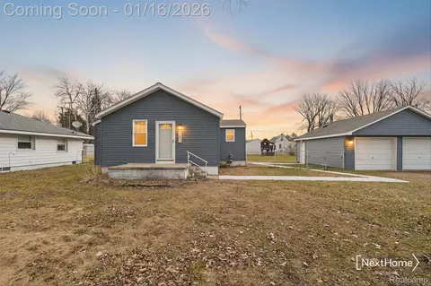 14621 New York St, Romulus, MI 48174