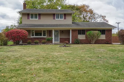 5445 Frankwill Ave, Independence, MI 48346
