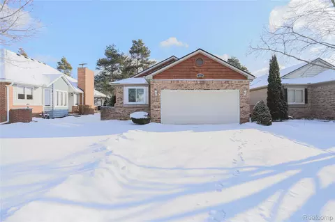 327 Mae Ct, Romeo, MI 48065