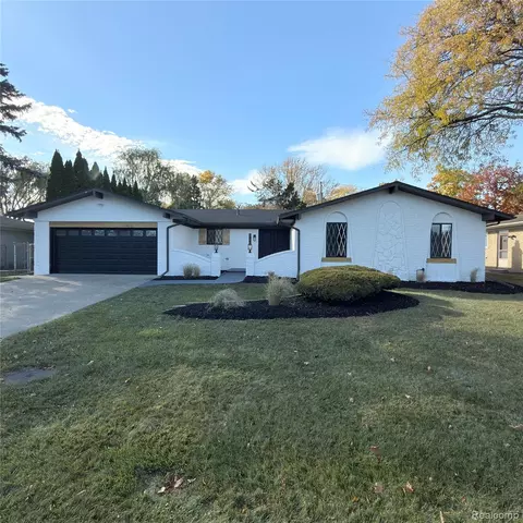 37037 Vita Marie St, Clinton Township, MI 48036
