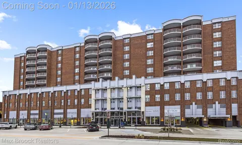 411 S Old Woodward Ave #611, Birmingham, MI 48009