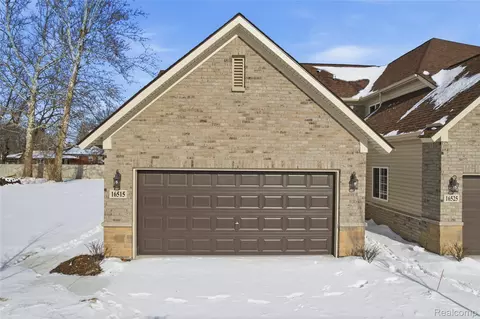 16515 Savor Ln, Clinton Township, MI 48038