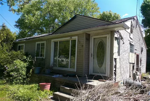 3710 Kellar Ave, Flint, MI 48504