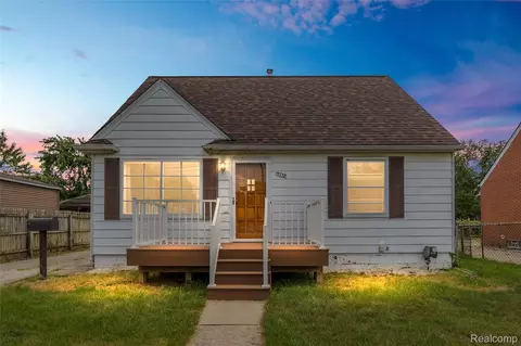 15738 Frazho Rd, Roseville, MI 48066