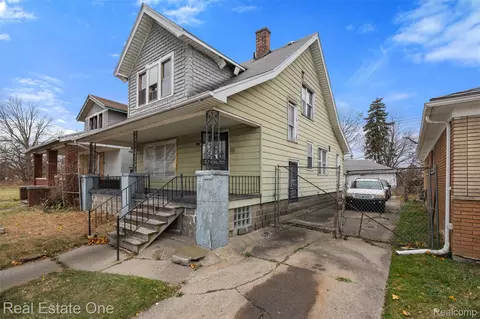 19151 Hoyt St, Detroit, MI 48205