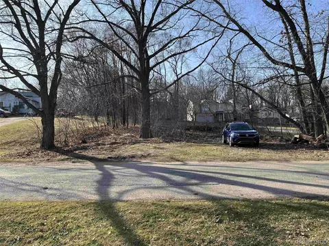 0 Sherwood Dr, Springfield, MI 48350